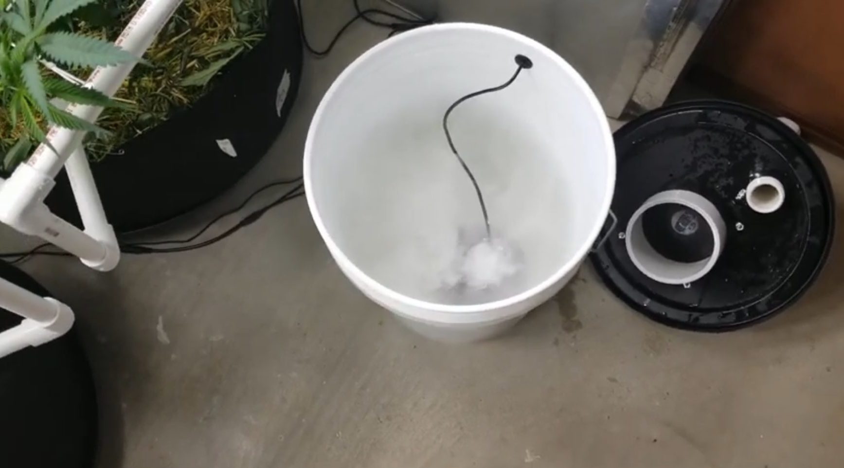 DIY Humidifier Bucket The Dude Grows Show